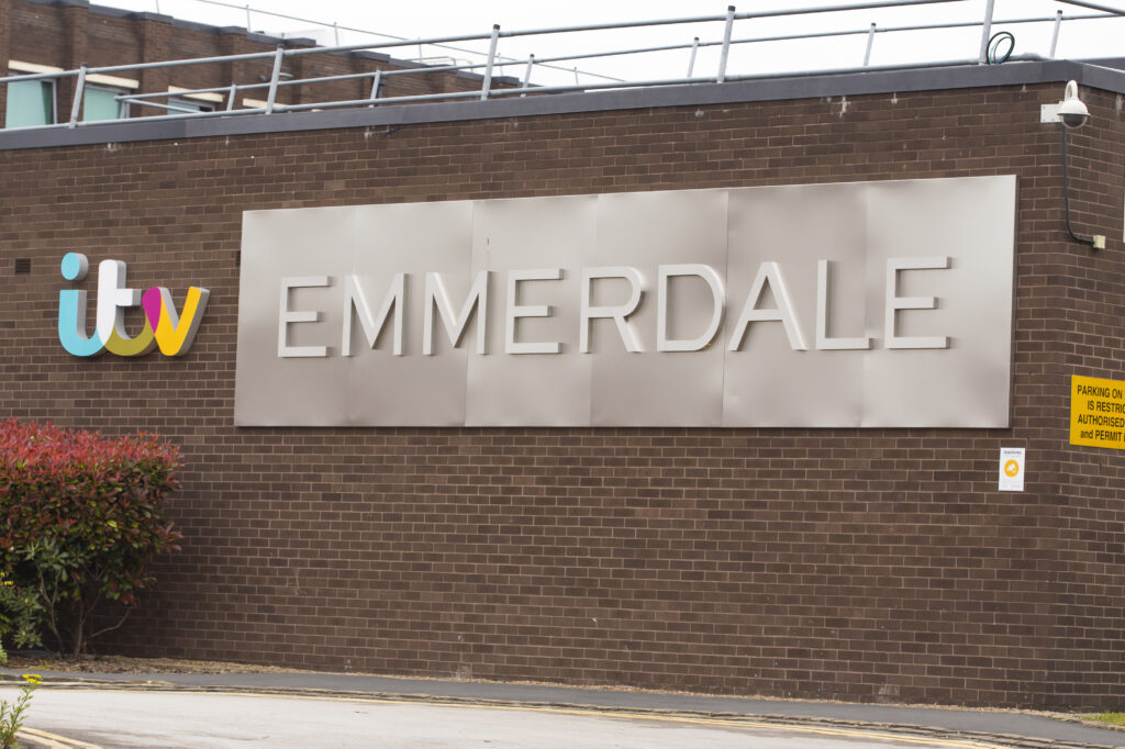 QUINGO ACCESSIBLE ATTRACTIONS: EMMERDALE STUDIO TOUR 2