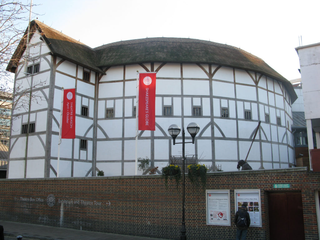 Quingo Scooters Globe Theatre