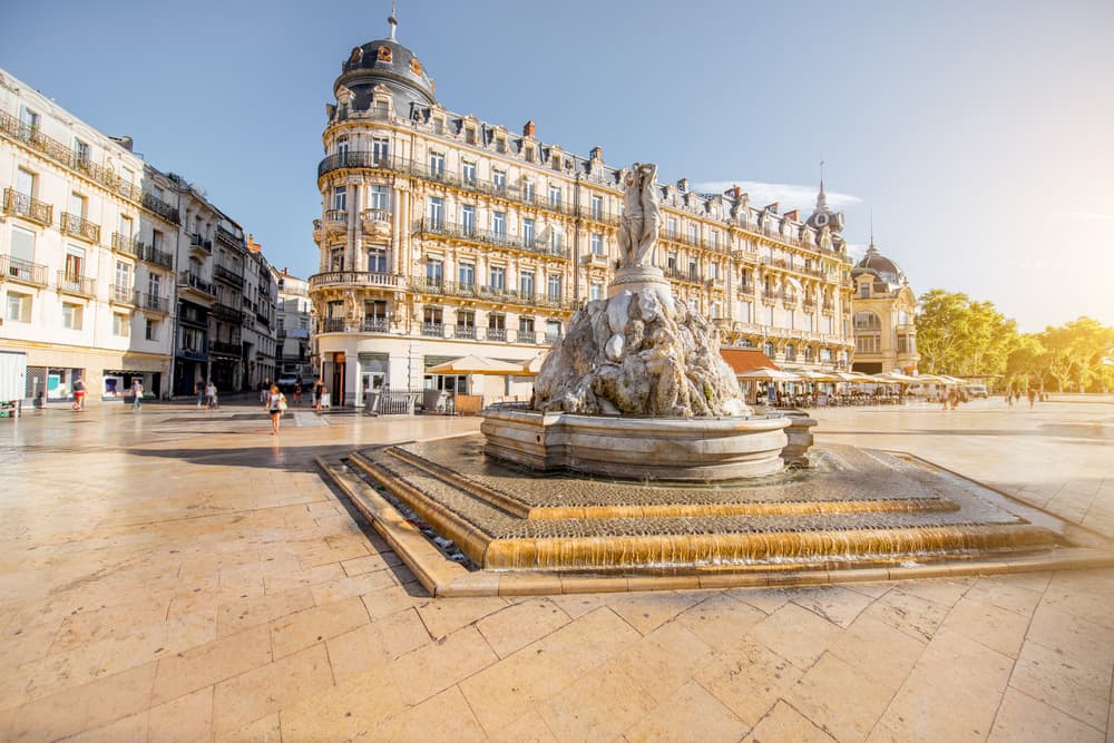 Quingo Scooters Accessible Montpellier Comedy Square